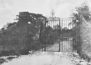 Hinchley Wood Gates